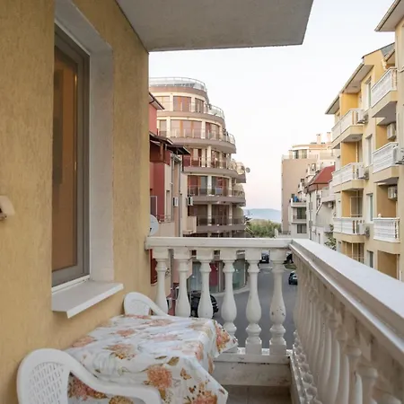 - Sea Vacation Pomorie